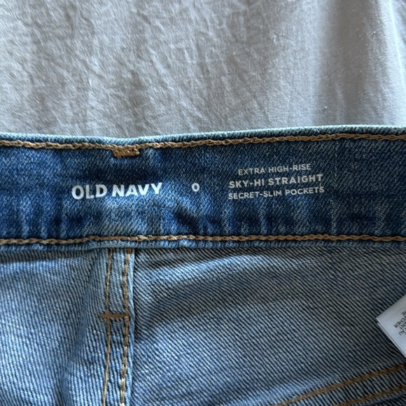 Old Navy Jeans - Picture 5 of 8